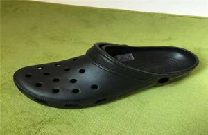 Slides tofflor Mens och kvinnors designer sandaler som kör volym andningsbara avslappnade skor platt bottenskor1341388