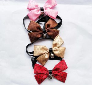 Acessórios para animais de roupa de cachorro gravata borboleta Four Seasons Cat Small Bell Products