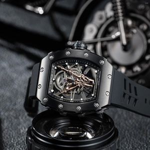 Wristwatches OBLVLO Finger Design Black PVD Stainless Steel Tonneau Skeleton Mechanical Watch Rubber Band Automatic Clock Relojs XM-FIG