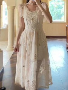 Casual Dresses Summer Beach Lace Runway Dress 2024 Sexig sundress Kvinnor Broderi Backless Boho Party Sleeveless Solid White Woman Vestido