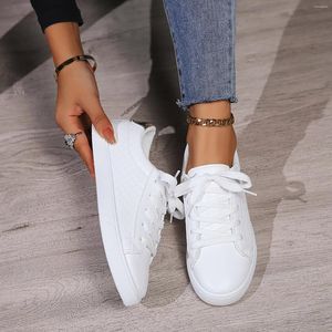 Scarpe casual design coreano rotonde aldaggio in piedi su sneaker sneaker ladies estate semplice in pelle morbida zapatillas di grandi dimensioni