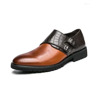 Sapatos casuais 2024 Men Pu Leather Fashion Supotos vintage Classic Formal Business Ponto Ponto para Man Dress Men Flats