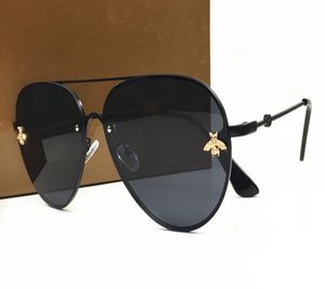 Alto qualidade feminino Metal Metal Retro Frame Brand Designer Vintage Eyewear Sun Glasses for Women Shade Fashion UV Sunglasses com 8500468