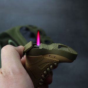 Fabrik grossist militära stövlar lättare vindtät kreativ nyckelring personaliserad sko cigarett utan gas tändare för män gåva