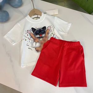 2023 Summer New Boys and Girls Middle and Big Baby Baby Western Korean Children T-shirt Shorts de manga curta Duas peças Conjunto