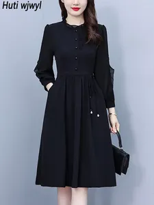 Casual Dresses 2024 Autumn Winter Black Vintage Formal Dress Women Luxury Party Bodycon Midi Vestidos Fashion Solid Chic Prom Night