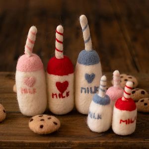 DIY Baby Wool Felt Milk BottleCookies Decorations Born Pography Props Infant Po Shooting Accessories Home Party Orname 240429