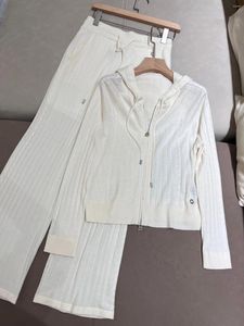 Damen zweisteuelhafte Hosen Sommer 2024 Hose Anzug Kapuze -Sweatshirt -Top -Strick -Strickjacke Elastizität High Taille Hosen 2 Set