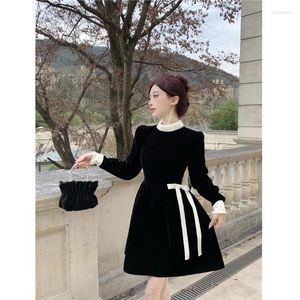 Casual Dresses French Sweet Girl Vintage Beaded Bow Velvet Dress Women's Autumn/Winter O-Neck Long-sleeved A-line Fashion Female Clothes