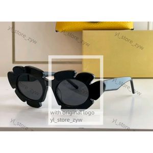 Fiori occhiali da sole nudo/grigio scuro lente cateye forma donna moda sunnies estate occhiali da sole oversize uv400 occhiali da sole di fiori oculari 5127