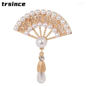 Spille cinese Vintage Hollow Design Fan Spettaio Pendente per perle per le donne Caramme Caraf Sciame Sidulla Broche Pins Badge