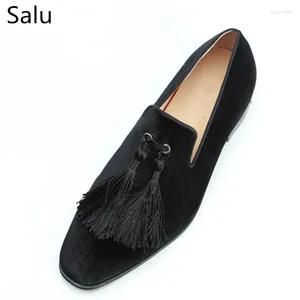 Lässige Schuhe Salu Sreeet Style Schwarz Wildleder Männer Quasten -Ladungslaafer auf Rauchen Flats Partykleid ausrutschen