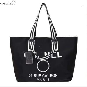 Canalebags Nylon La tote Bag Lady Designer Pratico Pratico di grande capacità Polline a spalla semplice Portafogli Women Coin Borsa Crossbody 7946 7946