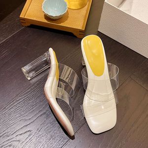 New Summer High Women Women Shoes Fashion Transparent Sexy Hollow Beliefsable Slippers Praça Toe Saltos Cleares Slides