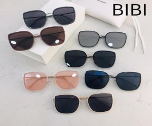 Óculos de sol Mulheres 2022 para homens Bibi Designer de luxo Vintage Produtos de tendências Alloy UV400 Brown Sun Glasses8452947