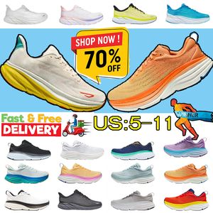 2024 Scarpe di design One Bondi 8 scarpe da esterno Sneaker da donna Sneakers Clifton 9 Men Black White Mens Donne Allenatori di dimensioni 36-45