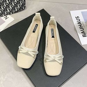 2024 New Ballet Flats Fashion Bow-Bow-Benot Women on Cut Vlat Flat Sweet Hollow Sumher Shoes