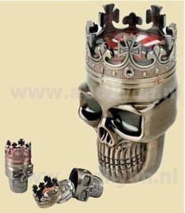 Grinder Metal King Skull Plastic Tobacco Herb Kvarnar Röker tillbehör 3 Part Spice Crusher Hand Muller Magnetic With Sifter F7063226