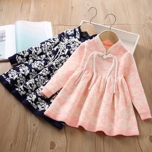 Mädchen -Pullover Kleid Herbst/Winter Neues kleines Mädchen chinesischer Stil Retro Blumenstrick Kinderprinzessin Kleid