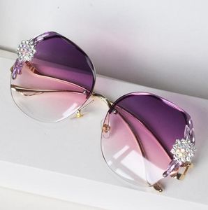 Güneş Gözlüğü Düzensiz Moda Kıyafetsiz Lüks Kadın Marka Tasarımcısı Bling Rhinestone Güneş Gözlükleri Vintage Shades Gafas de Sol9501534