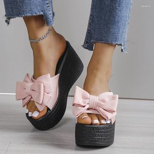 Pantofole sonore da donna con tacchi alti cune cunei sandali sandalo sandali più taglia 43 signore scarpe rosa 2024 piattaforma estiva