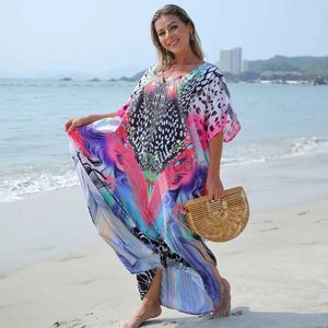 Women Beach Wear Womens Boho Coverning Up Plus Size Figura Padrão V Vacageiro de Vacage Praia Vestido de Kaftan D240501