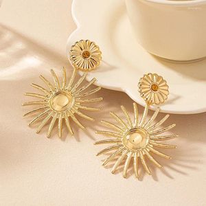 Dangle Earrings For Women Simple Personalized Metal Sunflower Pendant Ear Accessories Party Gift Holiday OL Fashion Jewelry E453