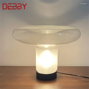 Bordslampor Debby Nordic Lamp Modern Simple Mushroom Desk Light Led Glass Hem Dekorativ för sängen vardagsrum