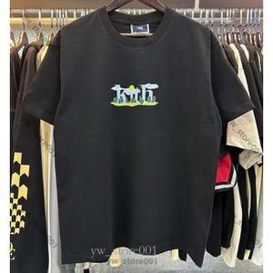 ハイストリートタイドブランドメンズキスTシャツストリートビュー印刷されたショートスリーブオモロッカタイルキスシャツ男性用ティーコットントップ8329