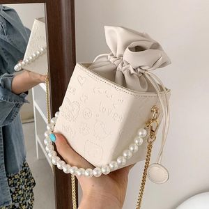 Torby na ramię mody perły koraliki łańcuchowe pudełko na uchwyt TOTE Messenger Crossbody Clutch Woman Woman Bag ze skórzaną torebkę
