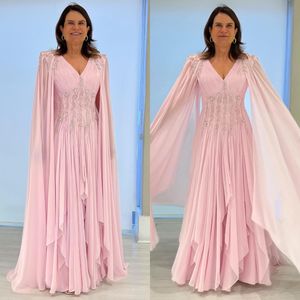 エレガントなピンクの花嫁のドレスとケープvネックウェディングゲストドレスビーズウエストプリーツフロアレングスイブニングドレス
