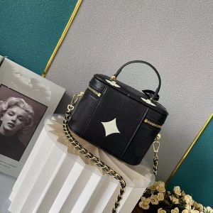 حقائب مصممة تعامل مع مصمم أكياس الكتف BB TOTES Crossbody Bag Leather Leather Leather Woman Mid Size Encorsing Leisure Designerbagsa888