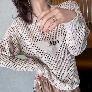 2024 designer's new hollowed-out knitwear embroidered female lettering loose-fitting fashionable thin-style long-sleeved pullover, size M-XL