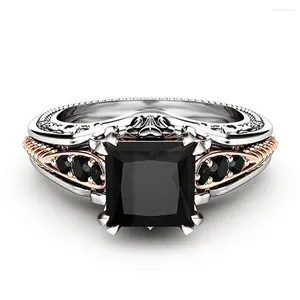 Cluster Rings Fashion Carving Black Crystal Zircon Diamonds Gemsten för kvinnor Vit silver Rose Gold Color Bague Bijoux smycken gåvor