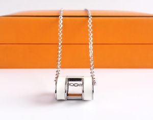 Designer Klassiker Luxus h An Anhänger Halsketten Ladies Silber Buchstaben Halskette Luxus Design Schmuck farbige Hypoallergen9960228