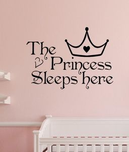Hemväggskonst prinsessa sover här väggdekaler hem dekor konst citat sovrum tapet vägg klistermärke1715606