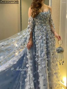 Abiti per feste Crystal Crystal Crystal Ribbons Dubai Prom A-line con abiti formali arabi di Cape 3D