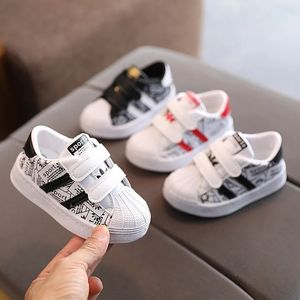 Fashion Childrens Sneakers Kids Striped Design Nonslip Casual Shoes Boys Girls Hook Breathable Toddler Outdoor 240416