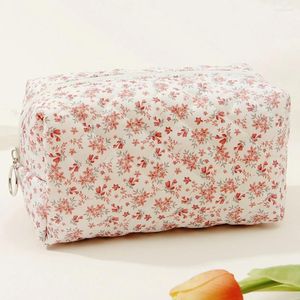 Cosmetic Bags Floral Travel Makeup Pouch With Zipper Quilted Organizer Storage Bag Cute Case For Women And Girls