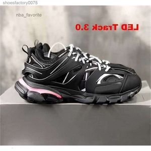 Track 3 LED -Schuhkleiderschuhe LED -Track 3 3.0 Schuh Männer Frauen dreifach schwarz weiß rosa Sneaker -Tracks Spo