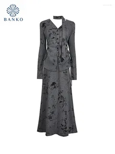 Vestidos de trabalho estilo chinês roupas elegantes saia de 2 peças Conjunto de saia cinza em vil de decote em V CHIC CAIS ALTA ALTERAÇÃO AMPRELA FLORAL 2000