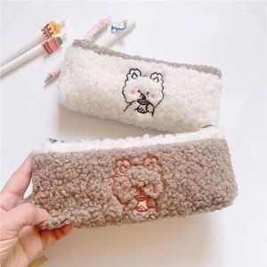 Korea Fabric Pen Box Case Soft Plush Cute Cartoon Pencil Kawaii Pomiot Portable School Office Stacjonarne Zapasy