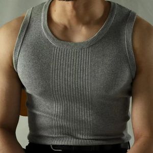 Män sommarväst Ribbed Tank Top Mens Sticked Slim Fit Sleeveless Tops för Casual Activewear Fitness Gym 240429