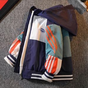 Ceketler Bahar Giysileri Erkek Çekiler İçin Ceket 4-14 Yıllık Kapüşonlu Dikey Çizgiler Orta Uzunlukta Windinger