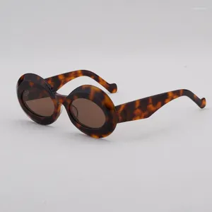 Solglasögon högkvalitativ handgjorda acetatflicka svart mode trender produkt damer designer solglasögon