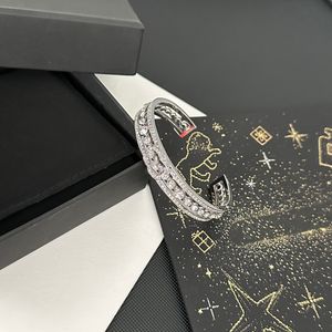 Projekt listu Bangles Designer Bransoleta Mężczyzn Mężczyzny marka biżuteria w klasę kryształ 18K Złoty mosiężna mosiężna mankiet mankiet uwielbia prezenty