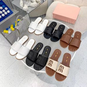 Designer Summer MM Luxury Fashion Sandals Weave Platform Slippers Woman Plat Heel Casual Outdoors Pool Beach Shoe Storlek 35-43