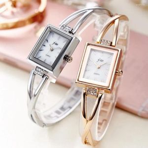 Armbanduhren koreanische Frauen Uhren Square Small Dial Echtes Brand Retro Stahlgürtel Armband Armbanduhr Elegant Kleid Reloj Para Mujer