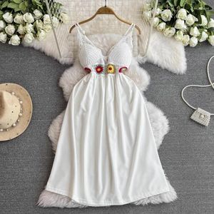 Vestidos casuais boho para mulheres com decote em vínculo de espaghetti tricô floral de crochê floral