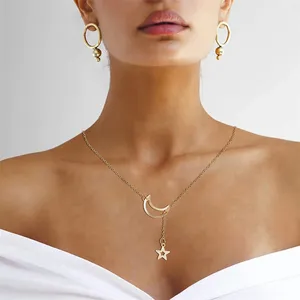Colares pendentes Colar de gargantilha de estrela de lua de moda Chain de liga de zinco de cor dourada para jóias de festas femininas